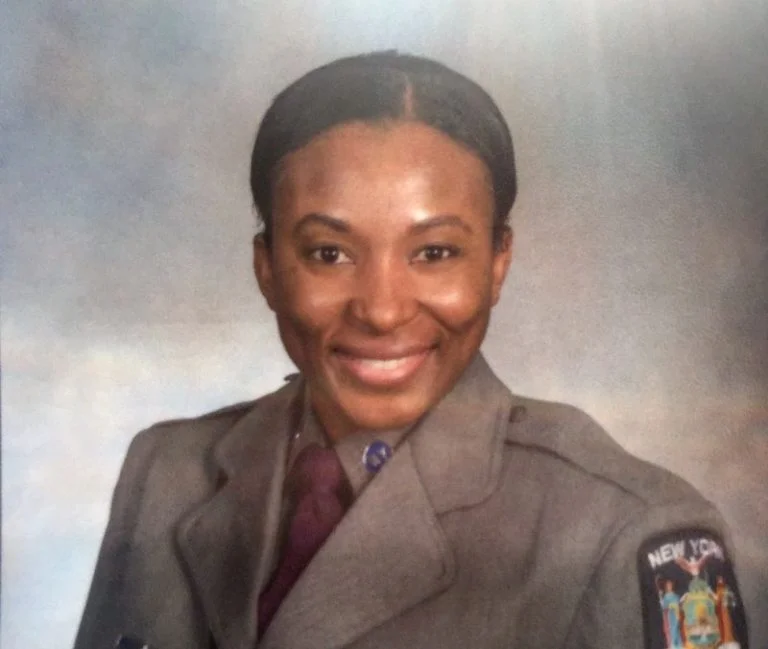 lady on a uniform